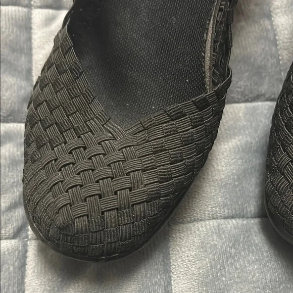 Women's Black Woven Platform Shoes. Used in Great Cond. Size 5 - Picture 2 of 7